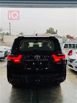 تۆیۆتا لاند کروزەر